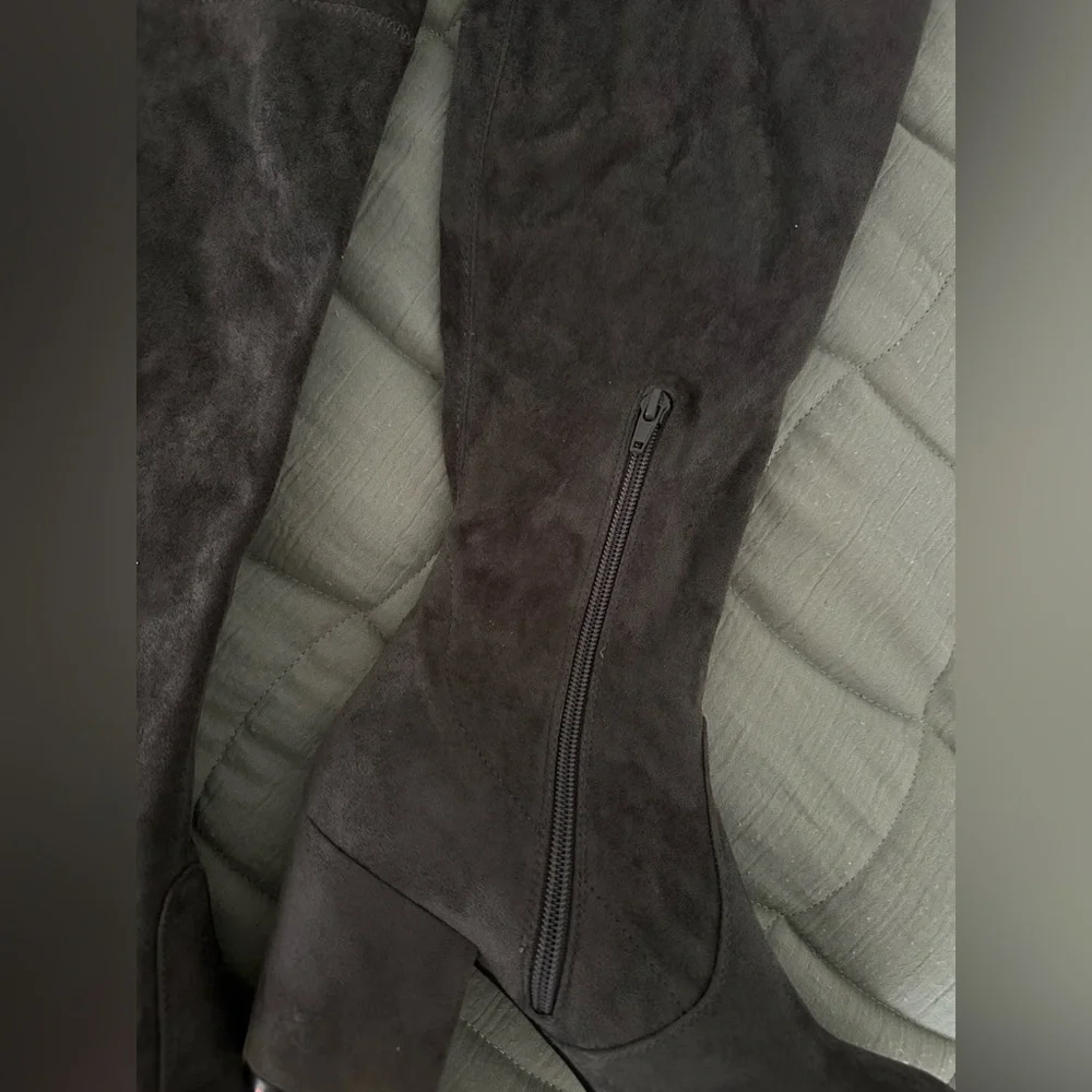 Boutique Over‎ the Knee Boots